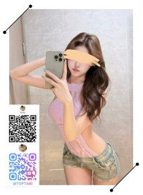 ウエストはとても細く