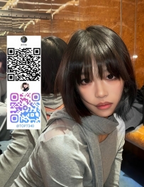 ショートカットのクール系女子 シンプルだけど個性