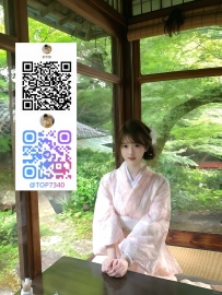 物腰の柔らかさとふんわりとした透明感が印象的で、和服の似合い方はまるで時代劇のお