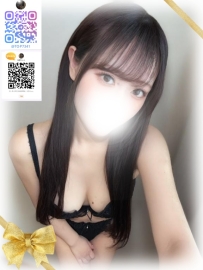 童顔で透き通るような美しさ