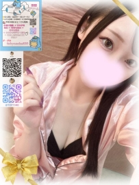 小悪魔的な魅力と挑発的な性格