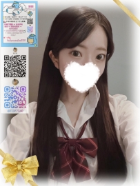 色白の滑らかな肌