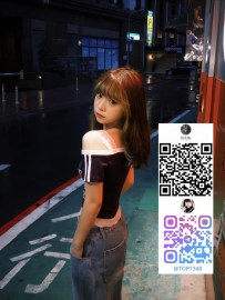 照れずに見つめ返してくる強めの目線